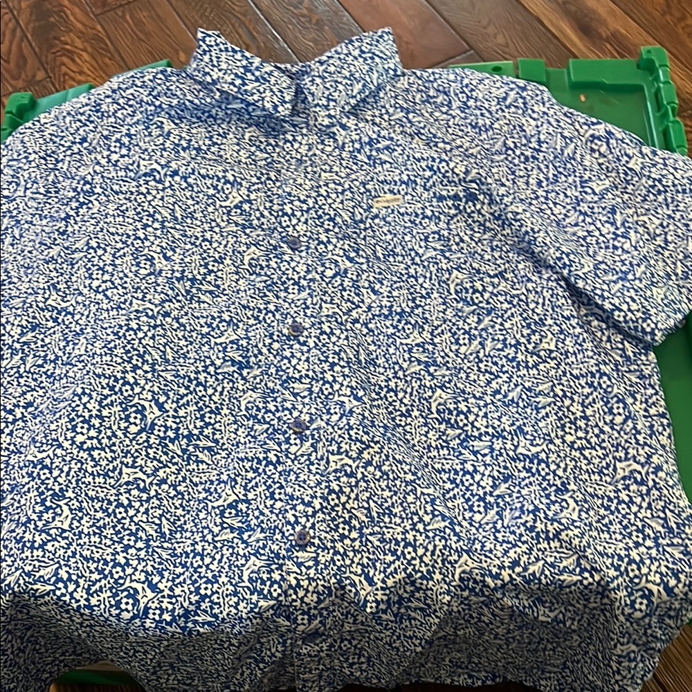 Columbia Blue and White Casual Button Down Shirt